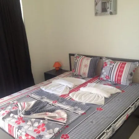 The White Complex نيسيبار