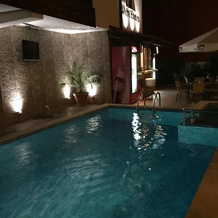 The White Complex * نيسيبار