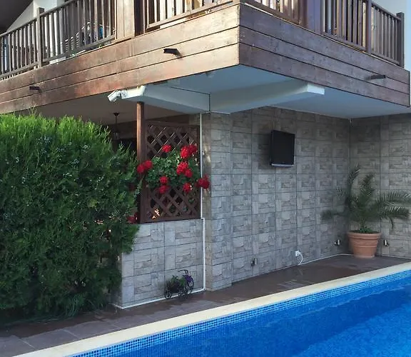 The White Complex Prázdninový dům