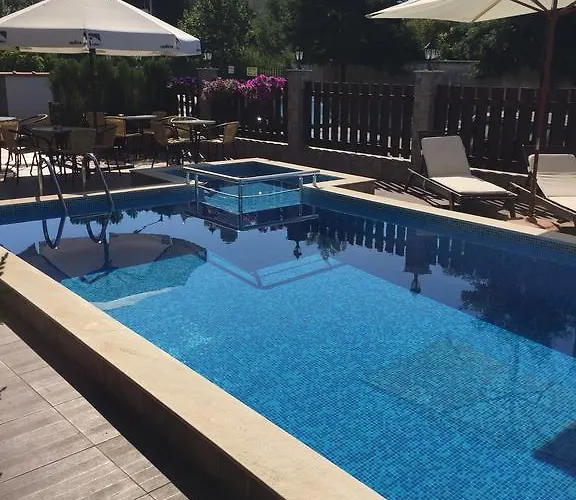 The White Complex Prázdninový dům