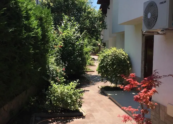 Prázdninový dům The White Complex *